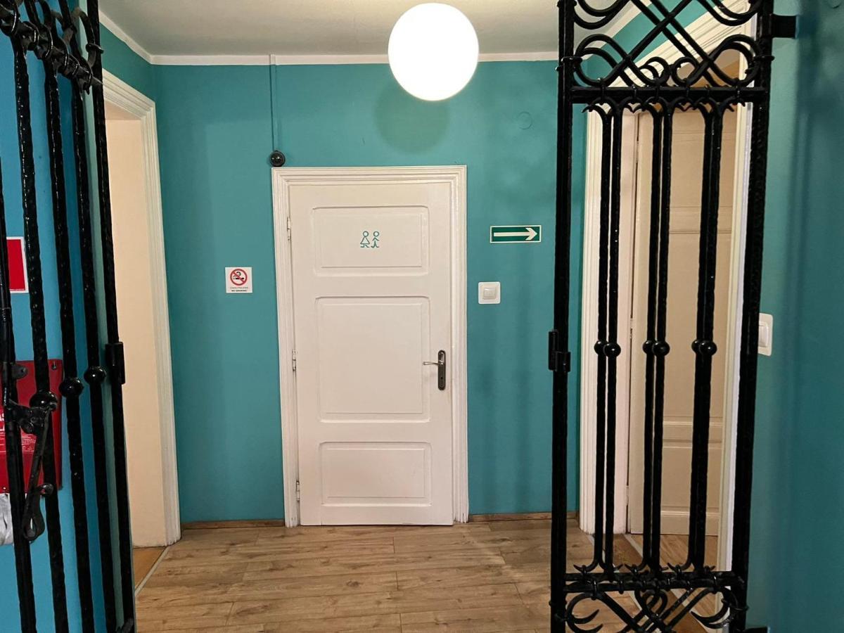 50 People Bis Apartment Krakau Exterior foto